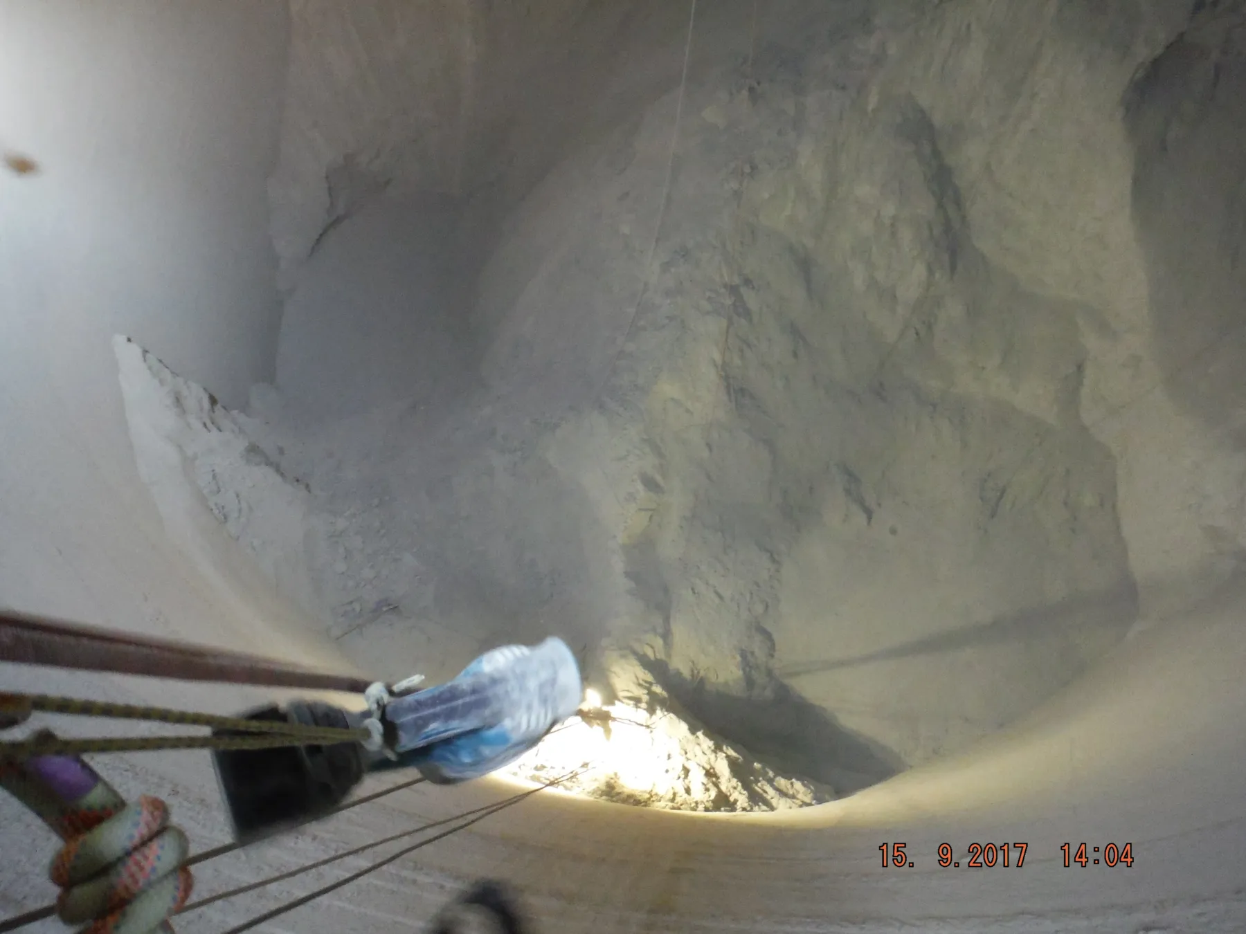 Cement Plant Silo Internal Cleaning