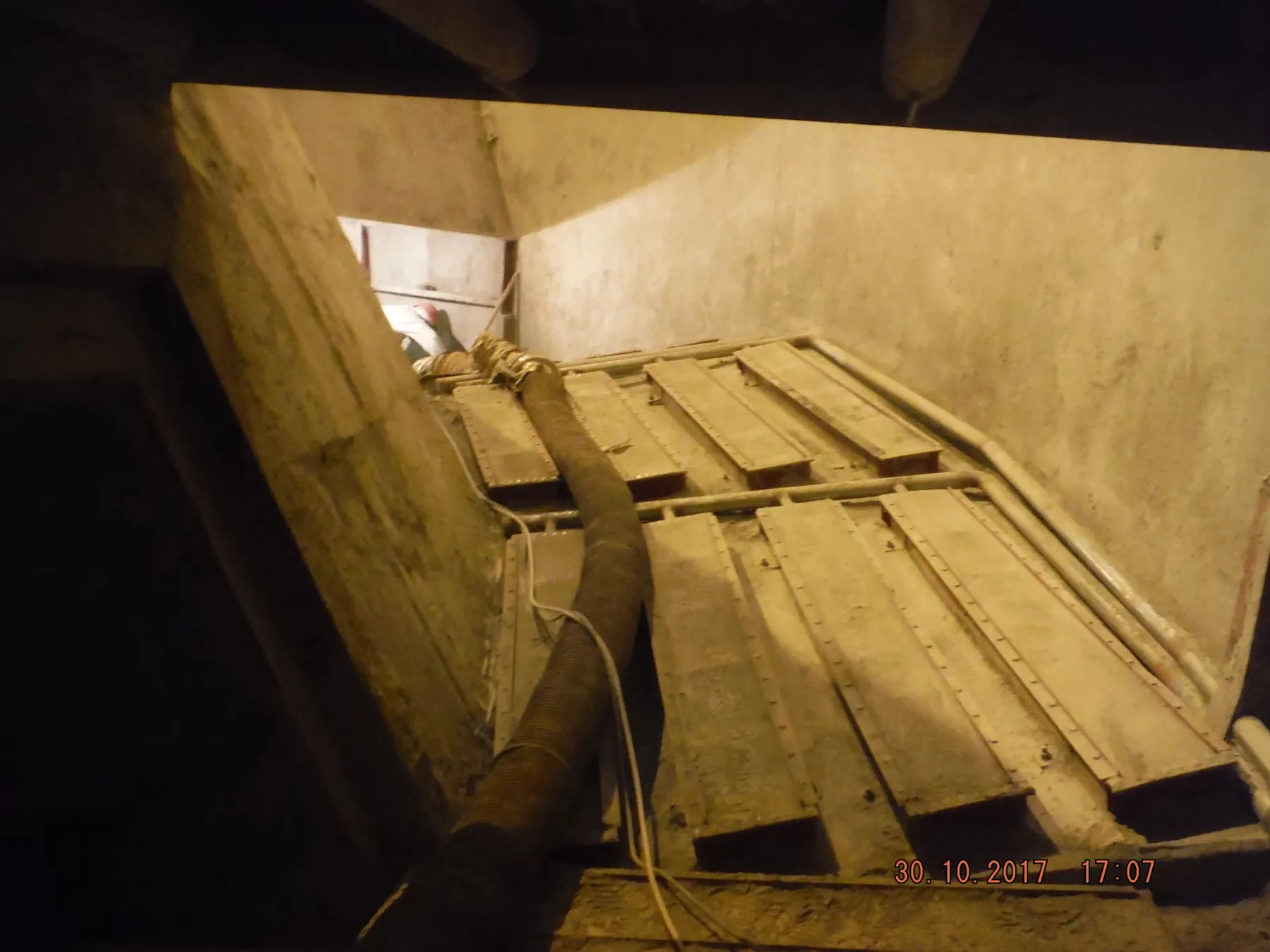 Cement Plant Silo Internal Cleaning