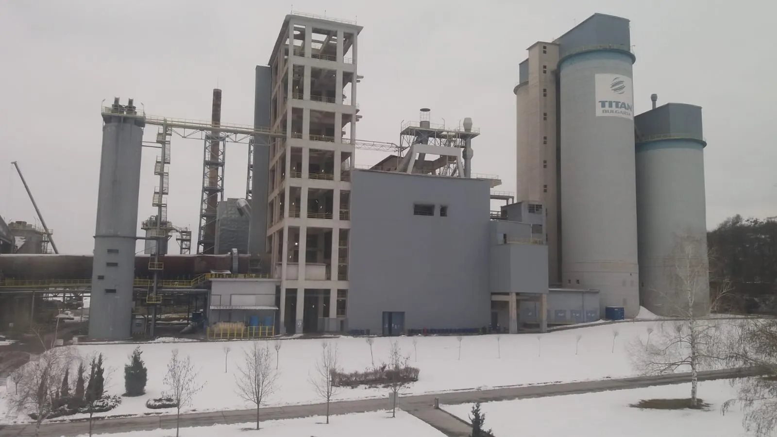 Cement Raw Mill Silo Internal Cleaning