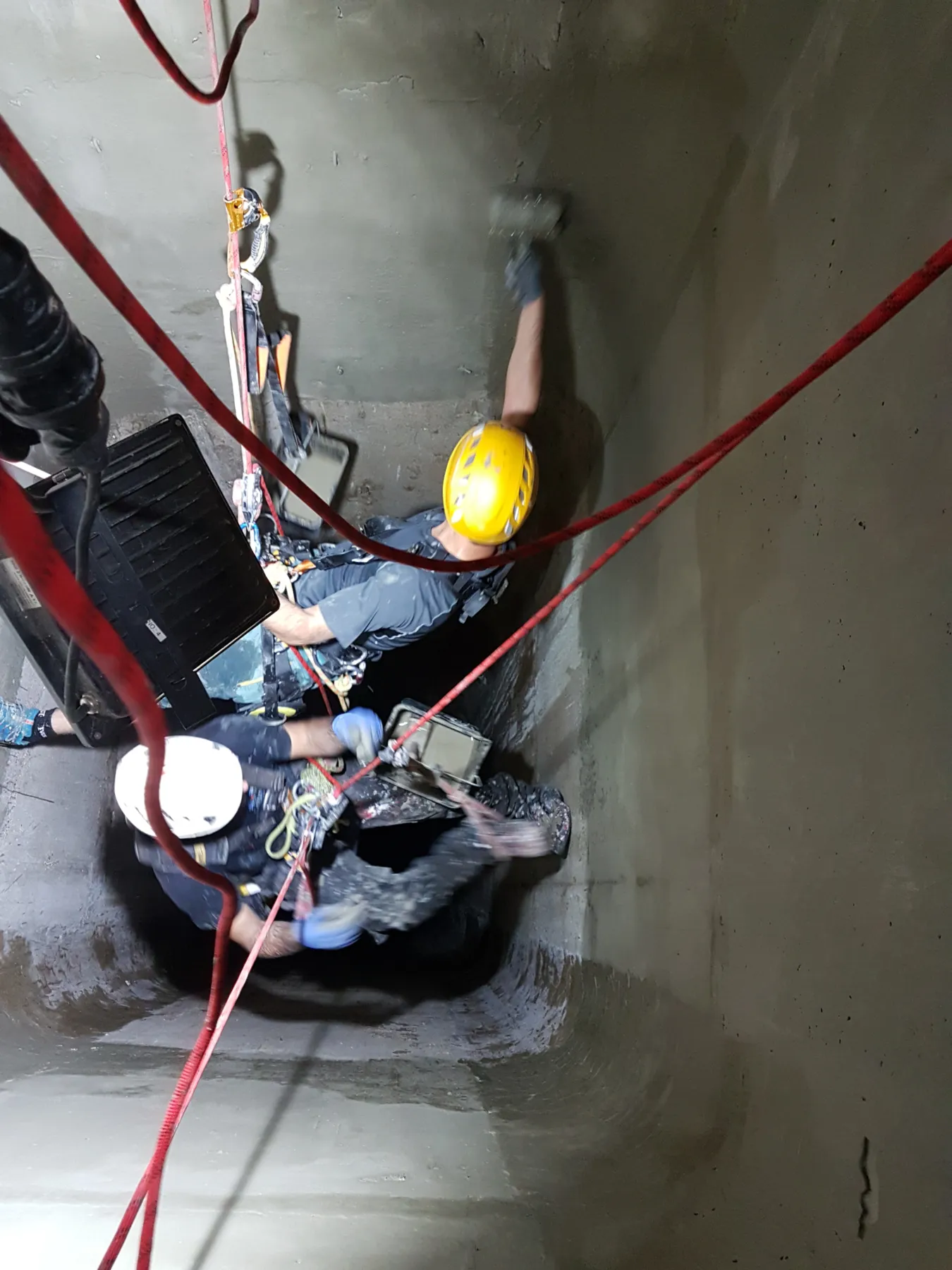 Food Industry 4 Silos Cleaning Repair & Internal Protection