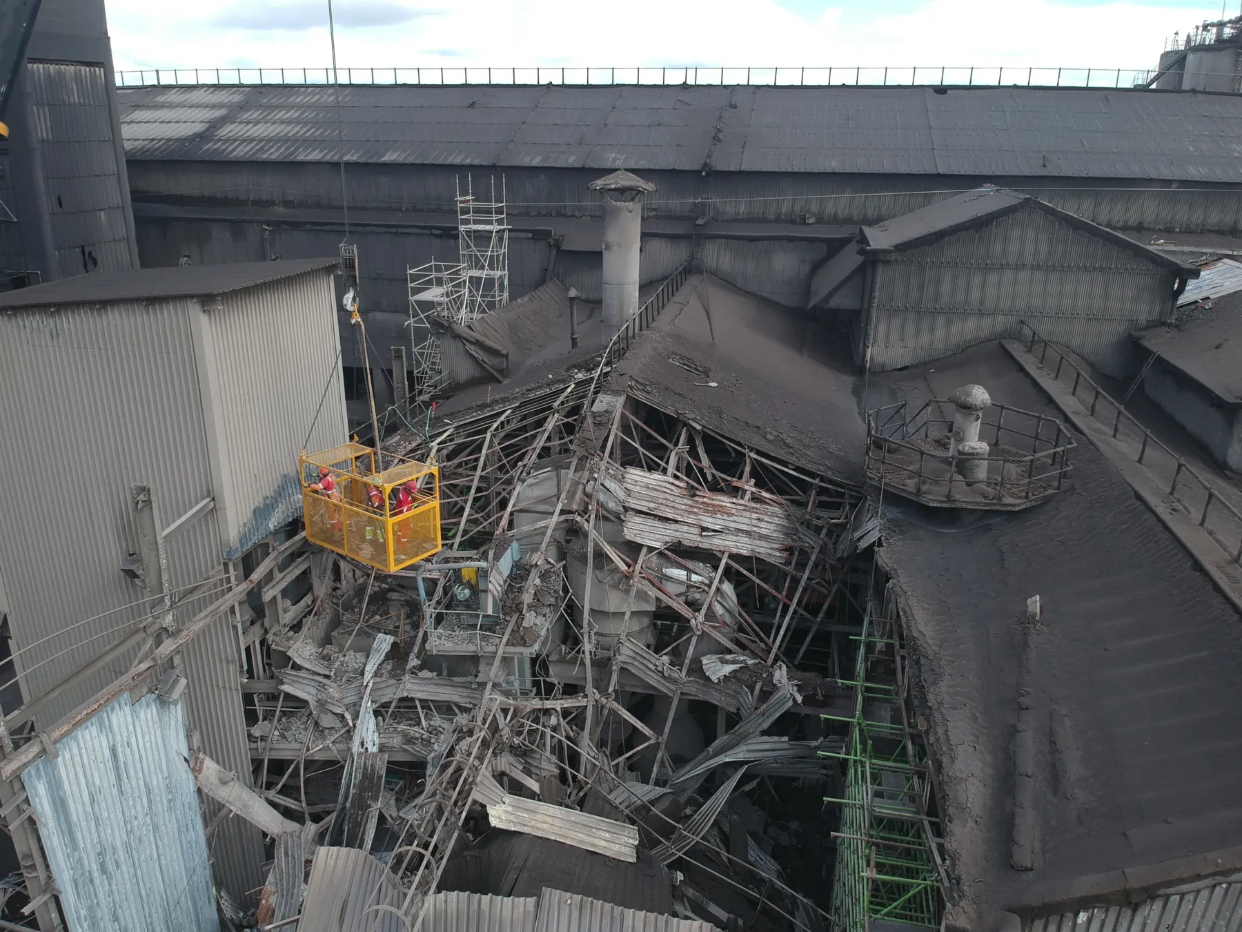 Cement Plant Mill Collapsed Steel Structure Removal