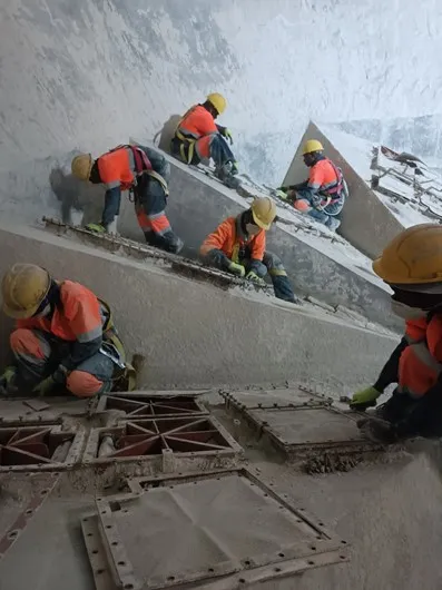 Cement Plant Silos Air Slide Maintenance & Replacement